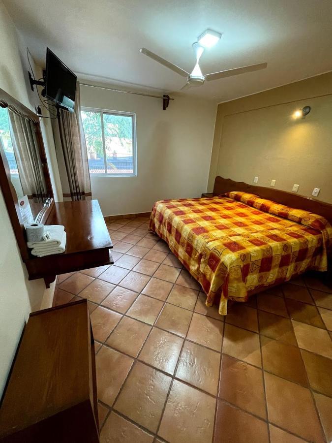Hotel Bugambilias Oaxaca ภายนอก รูปภาพ