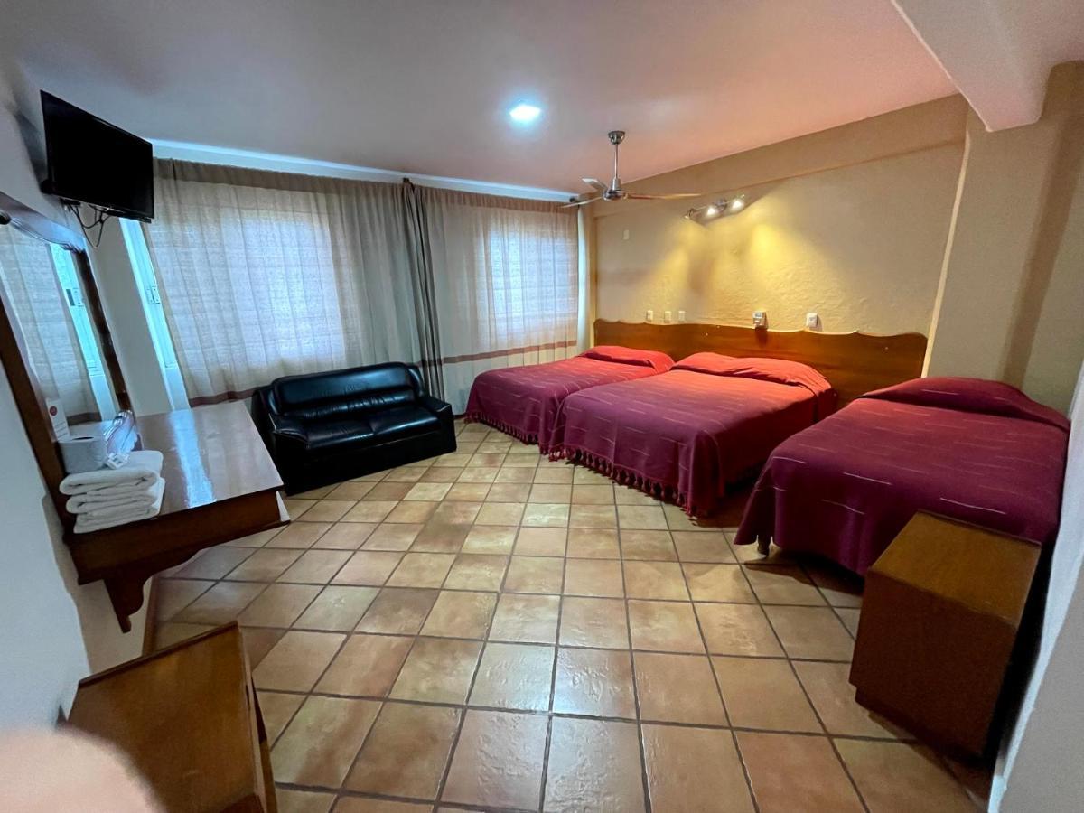 Hotel Bugambilias Oaxaca ภายนอก รูปภาพ