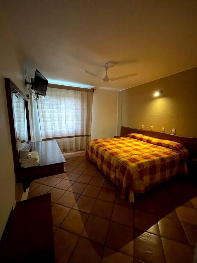 Hotel Bugambilias Oaxaca ภายนอก รูปภาพ