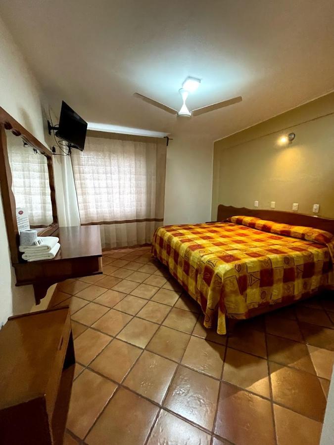 Hotel Bugambilias Oaxaca ภายนอก รูปภาพ